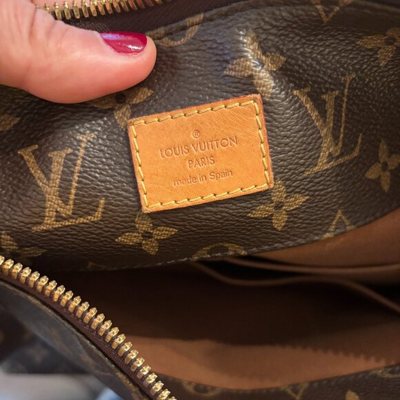 Authentic: Louis Vuitton LV Monogram Sully MM - Picture 7 of 14